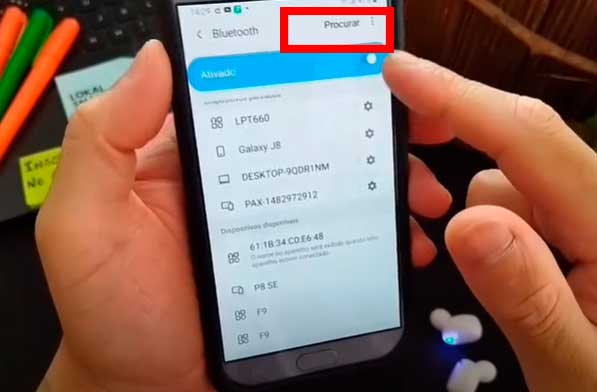 Procurar conexão ouvido Bluetooth TWS F9 Só Conecta Um Lado